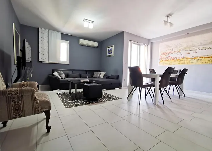 Veduta Luxury Apartments